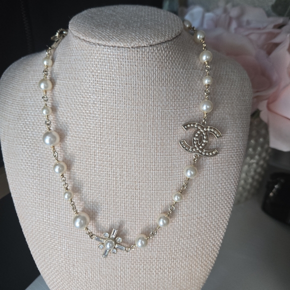 CHANEL Gold and White Pearl Necklace AUTHENTIC - Picture 1 of 6